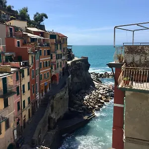  Appartamento Sara Apartment, Comfort And Lateral Sea View